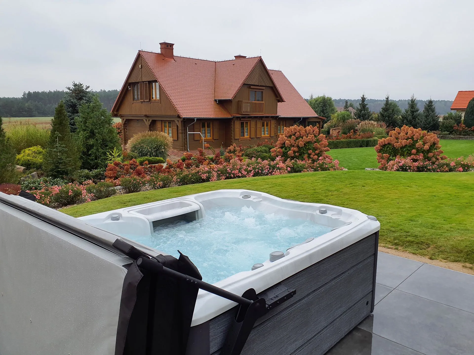 Realizacja jacuzzi Marin